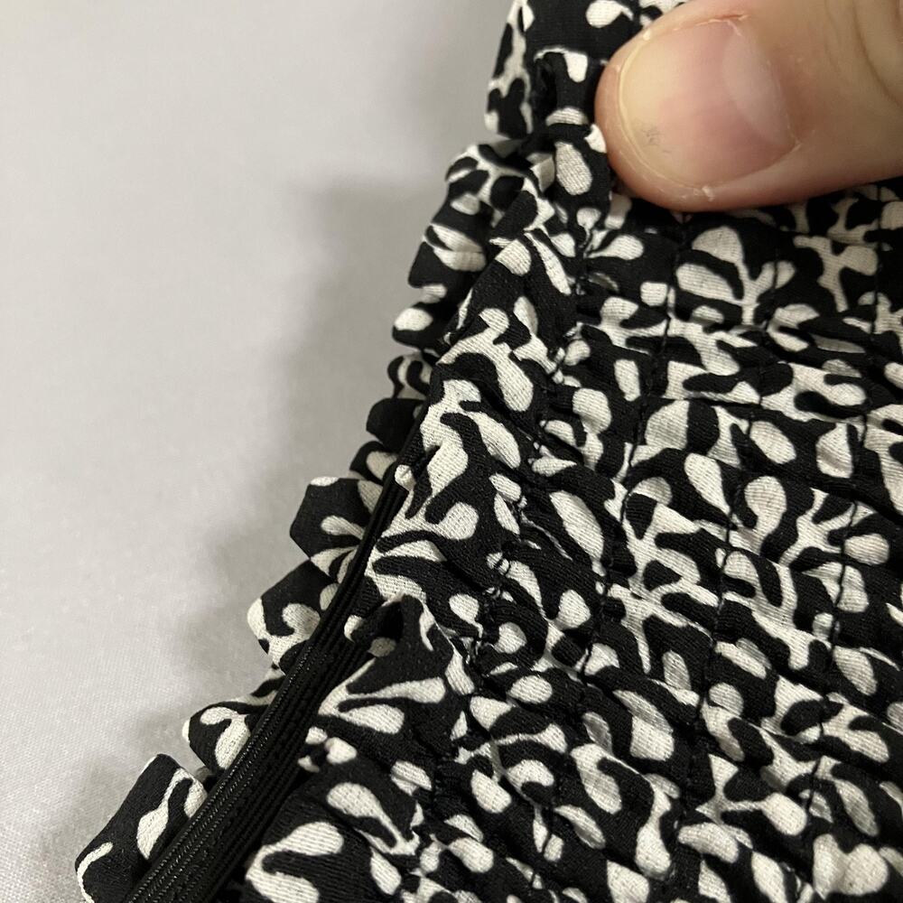 Black White Floral Blouse Womens XL Smocked Neck 3/4 Sleeve Pullover Top Casual - Picture 12 of 16